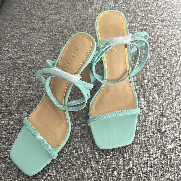 Kayleen By Los Angeles Women's Criss-Cross Elastic Ankle Strap - Picture 1 of 9